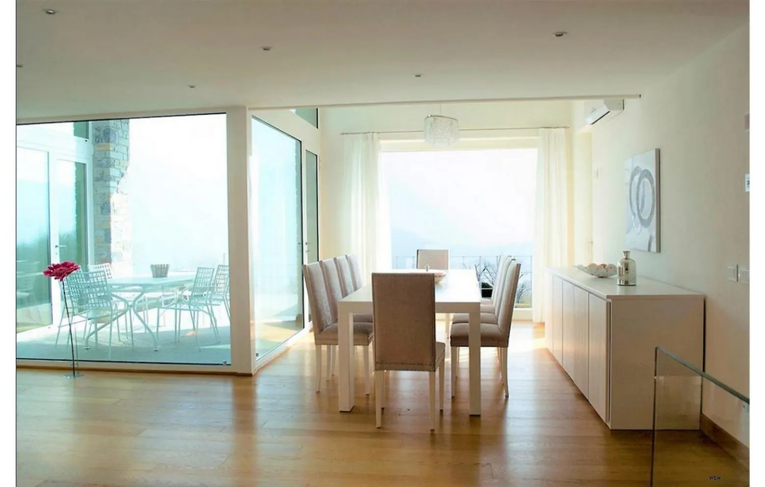 Casa Bellagio 0*,